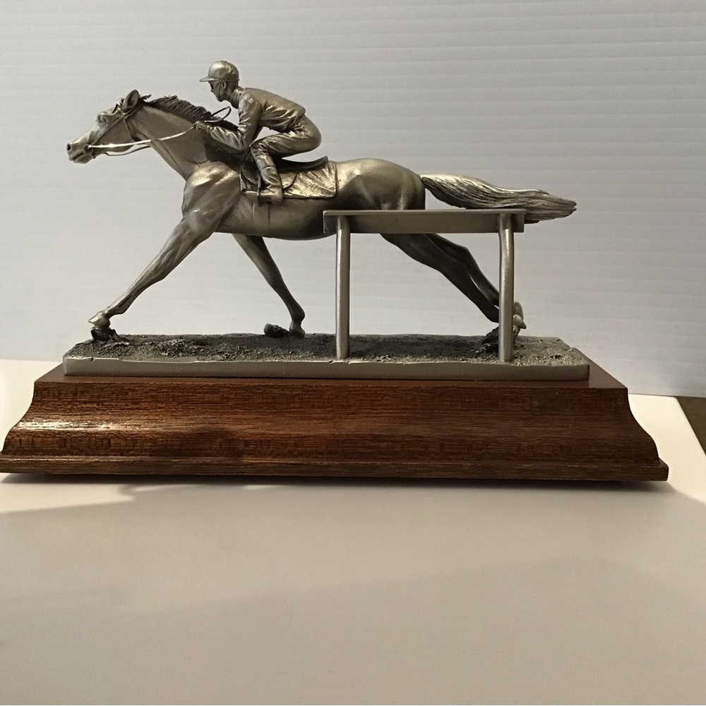 Hudson Pewter Horse Racing Sculpture